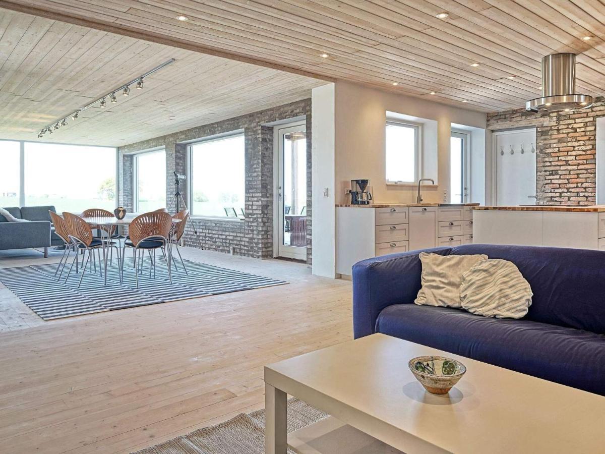 6 Person Holiday Home In 스바네케 외부 사진