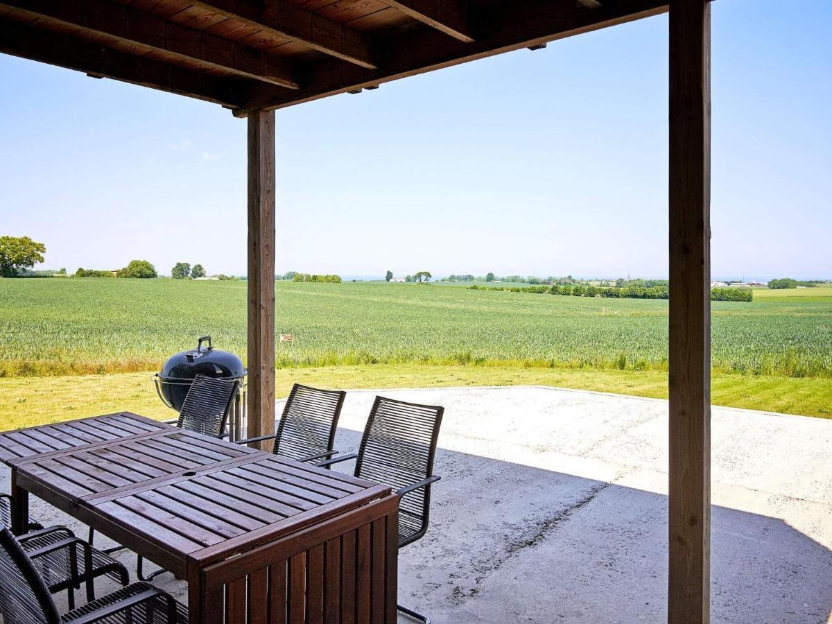 6 Person Holiday Home In 스바네케 외부 사진